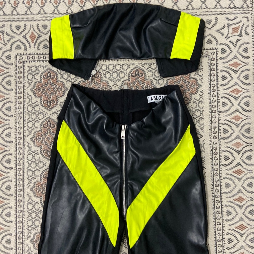 I am Gia matching set